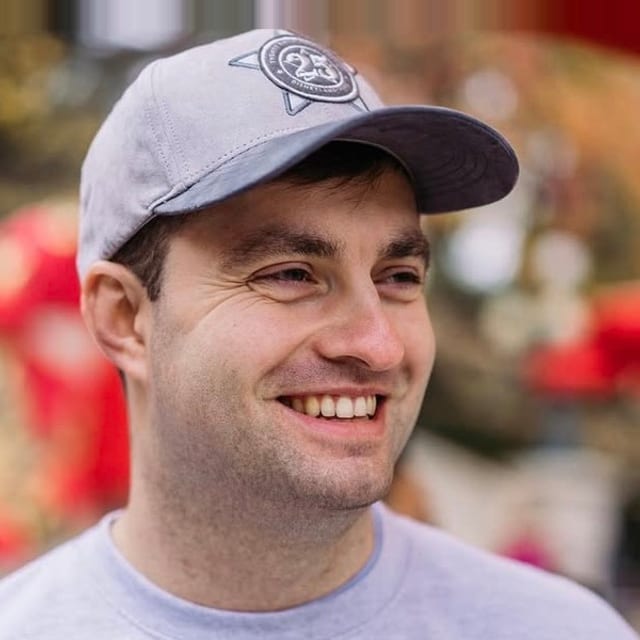 Headshot of Joshua Lawrence